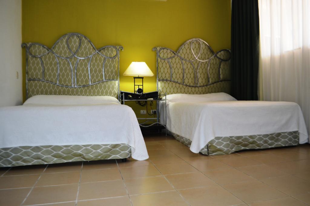 Hotel Angel Azul Манагуа Экстерьер фото